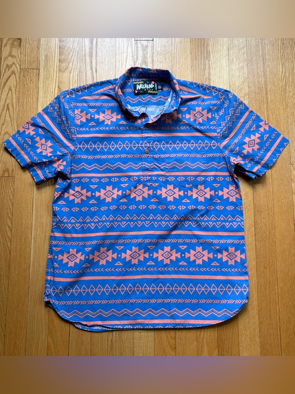 Chubbies Men’s Weekend Wear Short Sleeve Shirt Large Blue Orange Aztec Print